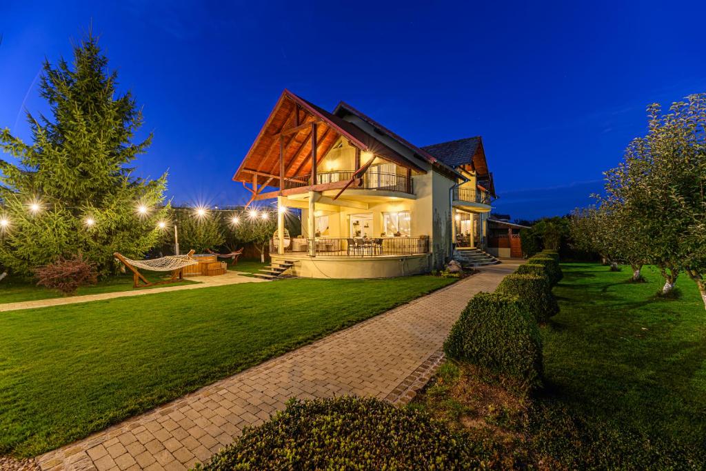 Orchard Villa photo 3