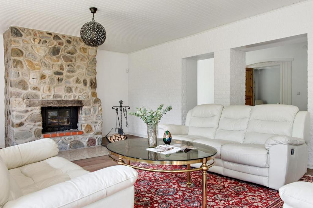 Large and beautifully decorated pool house in Tomelilla, Österlen photo 3