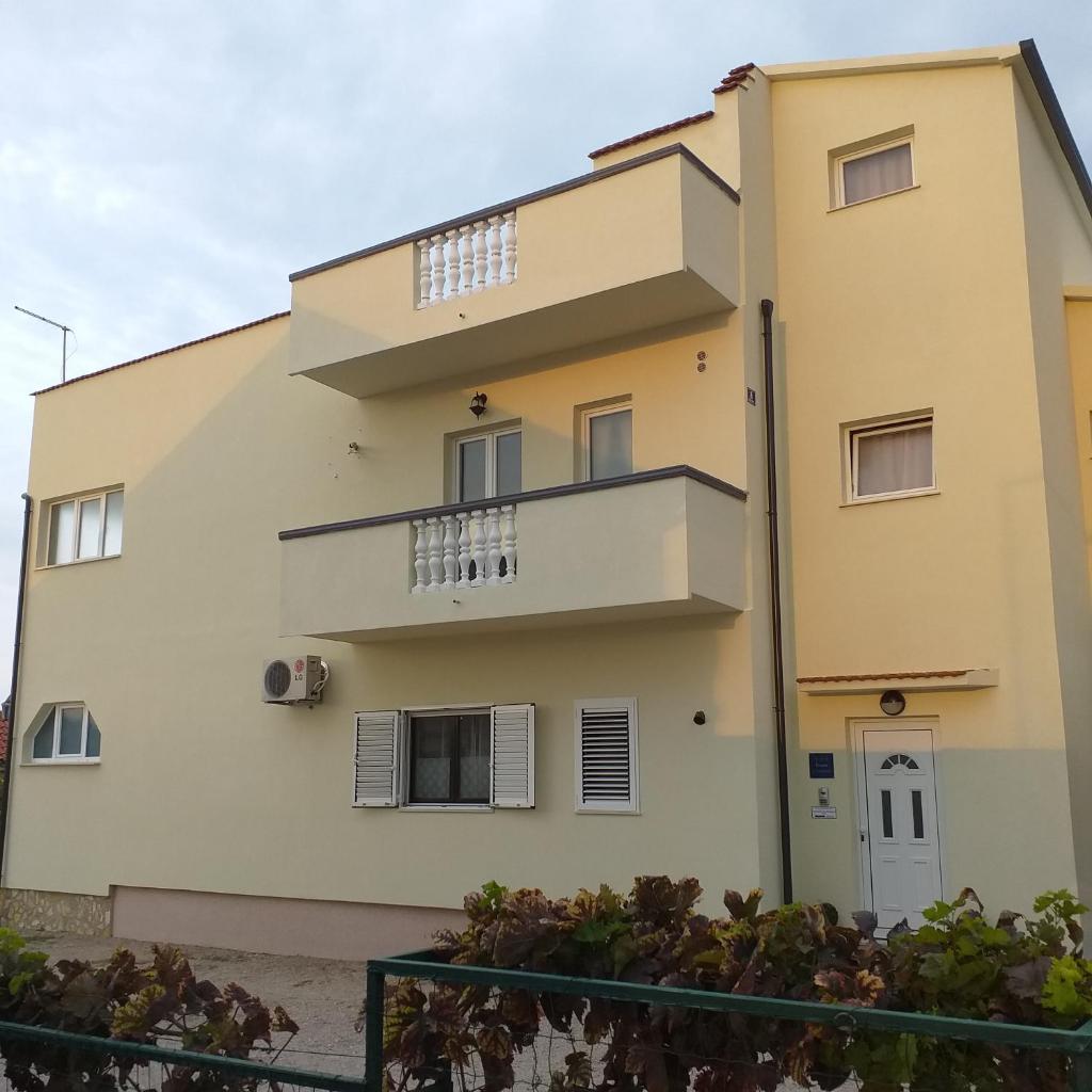 Apartments Mira photo 4