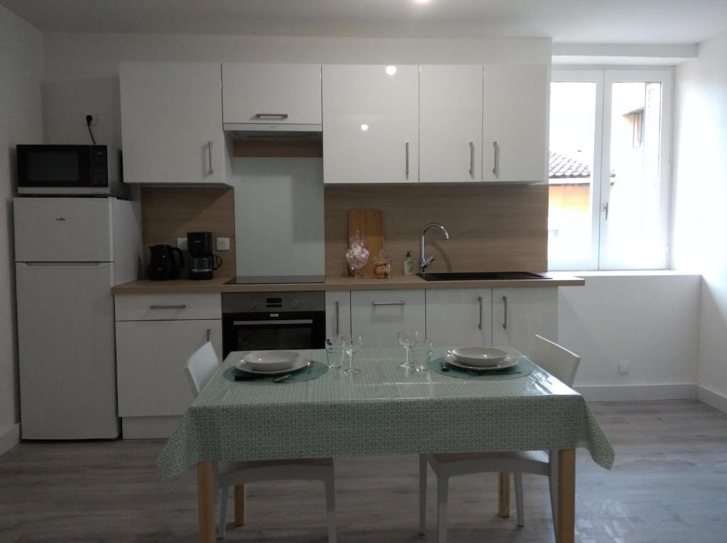 T2 - 2 à 3 personnes - draps et serviettes en option photo 4