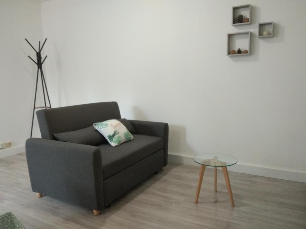 T2 - 2 à 3 personnes - draps et serviettes en option photo 2