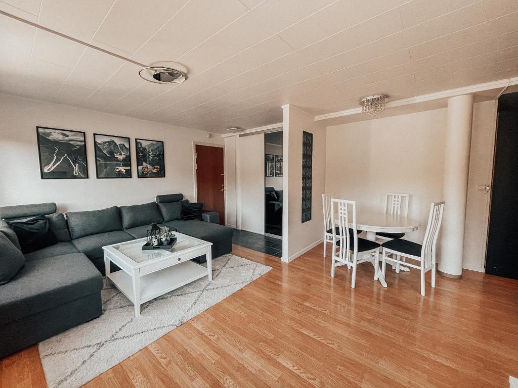 Apartment with 2bedrooms near the train and buss station photo 3