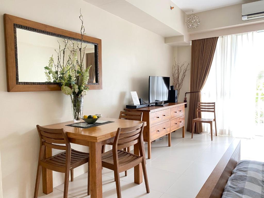 Pico de Loro Muji Style 1BR Unit (Carola A 219) photo 2