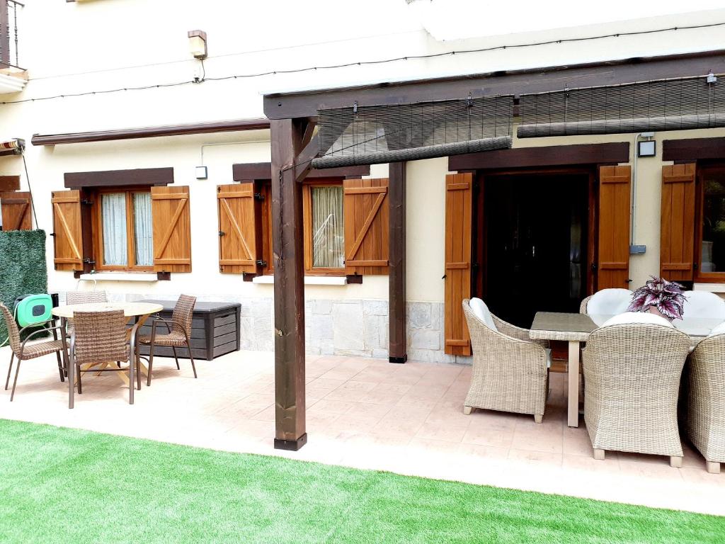 APARTAMENTO CON JARDÍN MARBLÉS photo 2