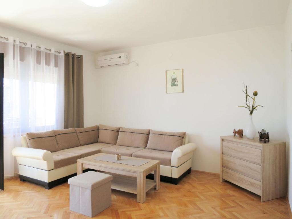 Apartment Luka - NOV105 by Interhome photo 1