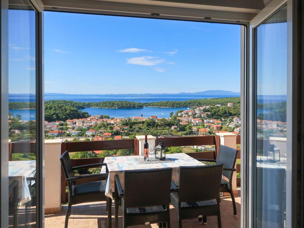 Apartment Andrija - RAB313 by Interhome photo 4