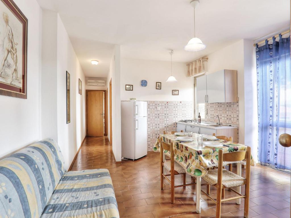 Apartment Riviera 5 by Interhome photo 4