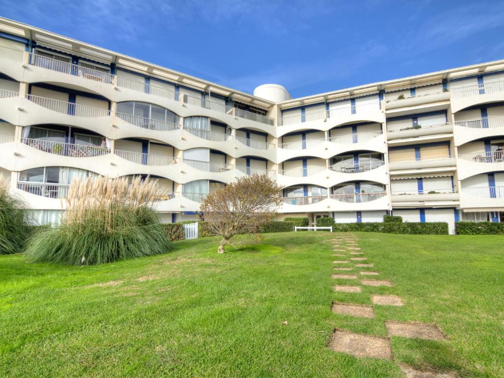 Studio Les Terrasses de la Mer-9 by Interhome photo 2