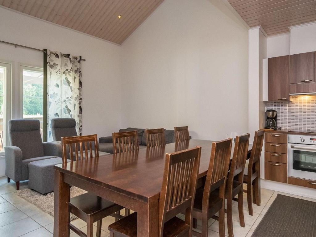 Holiday Home 4 seasons hymy c by Interhome photo 2