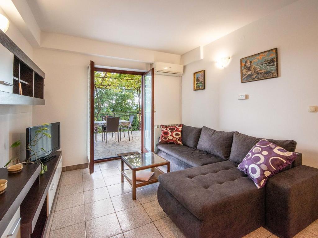 Apartment Nives-1 by Interhome photo 2