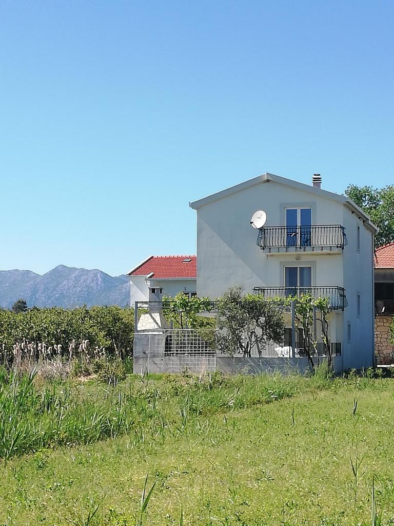 Holiday Home Riverside photo 3