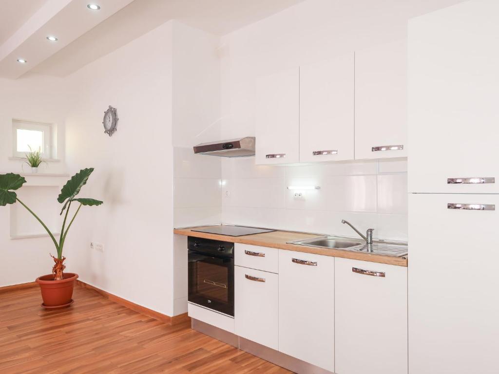 Apartment Valentina - NOV110 by Interhome photo 3