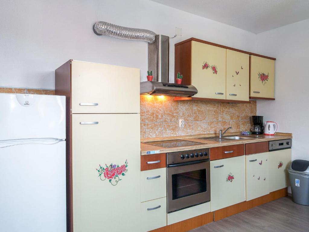 Holiday Home Golic - KBG302 by Interhome photo 3