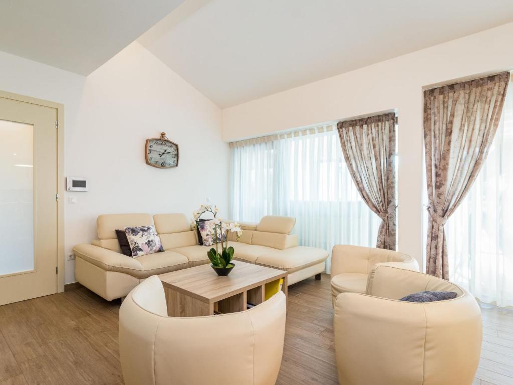 Holiday Home Villa Mala Halu by Interhome photo 1