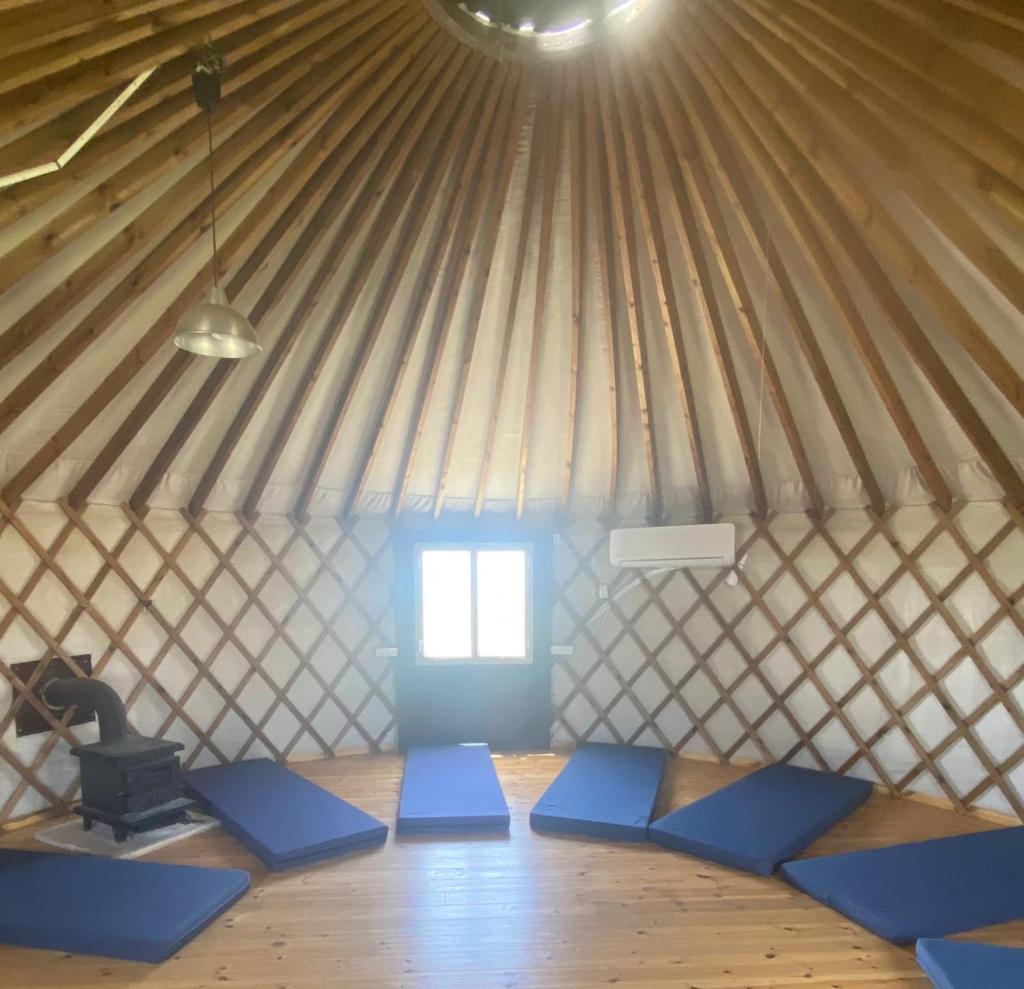 Yurt photo 2