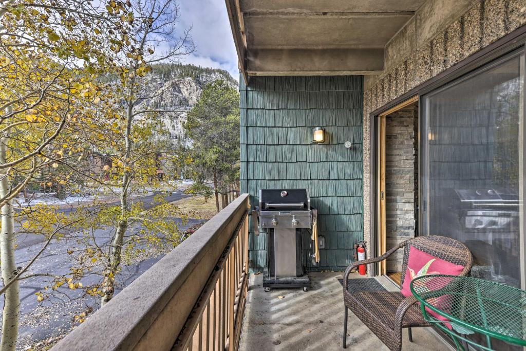 Modern Condo 2 Blocks to Main Street Frisco! photo 2