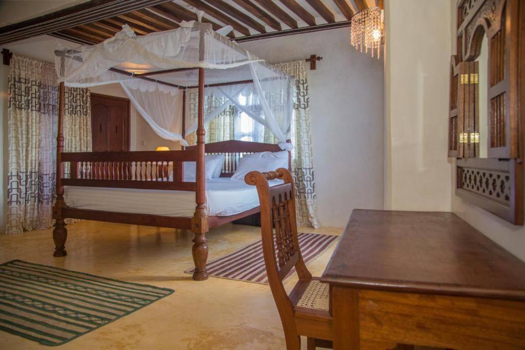 MANDA ISLAND Private Villa photo 1