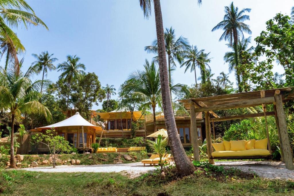 Апартаменты (Вилла Reserve с 3 спальнями и бассейном у пляжа), Soneva Kiri