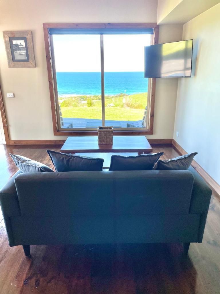 Castaways Apollo Bay photo 1