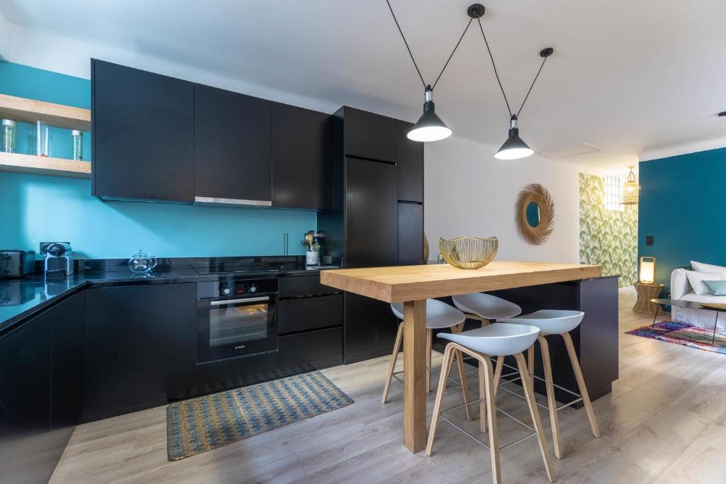 COCOON KEYWEEK Holiday House with lovely patio in Biarritz city center photo 4