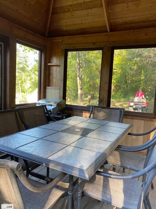 Le Road Shack-Mauricie-Motoneige- Chalets Galaxia photo 1