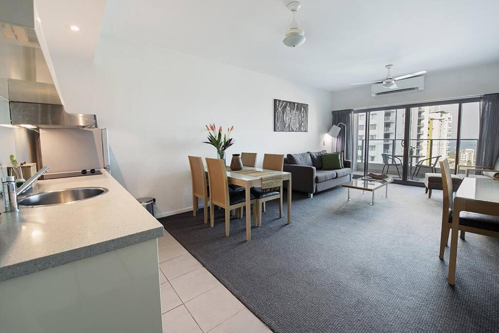ZEN CITY & SEA Executive 1-BR Suite in Darwin CBD photo 4