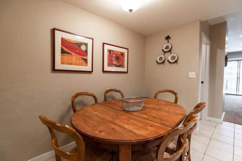 Condo with Outdoor Heated Pool and Free WiFi photo 3