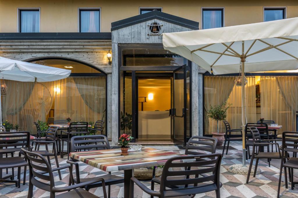 Hotel Postumia photo 3