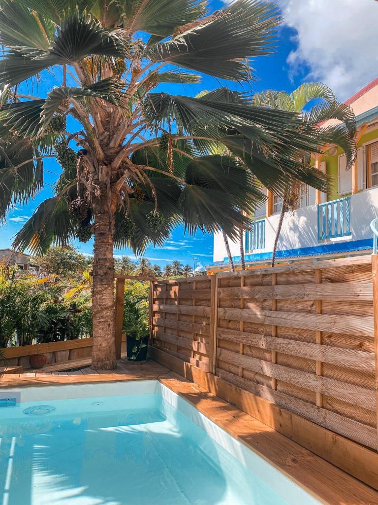Hotel Oasis photo 1