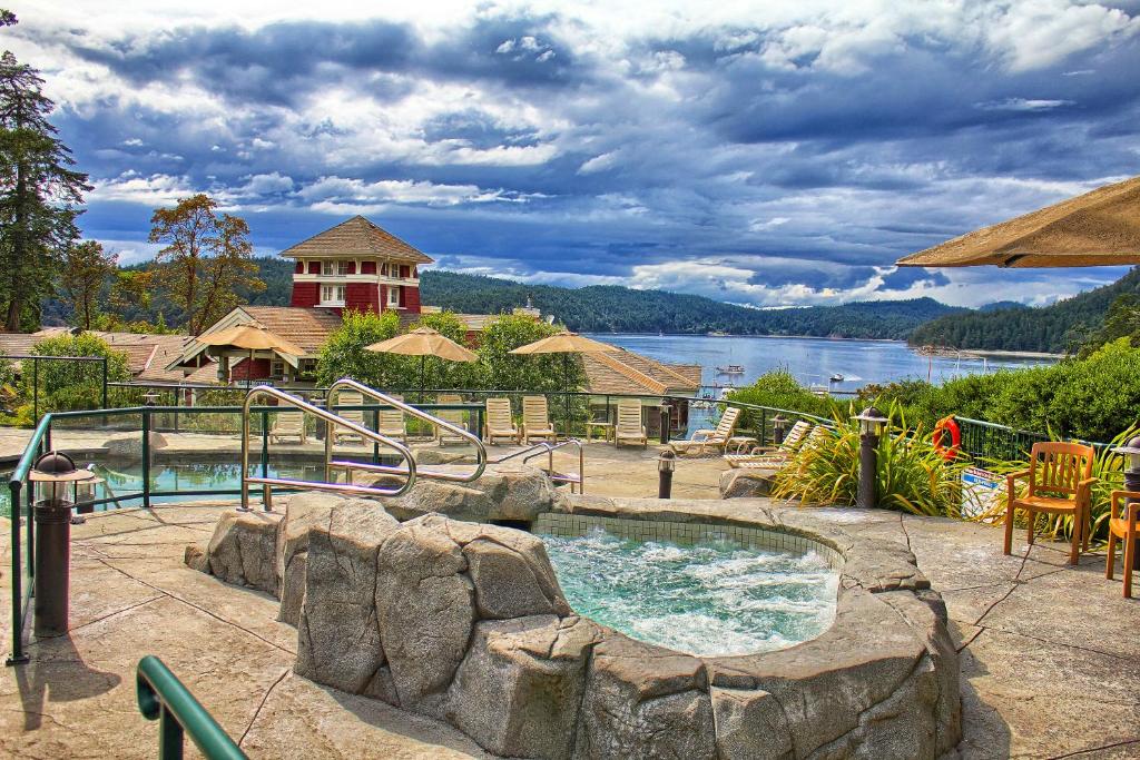 Poets Cove Resort & Spa photo 2