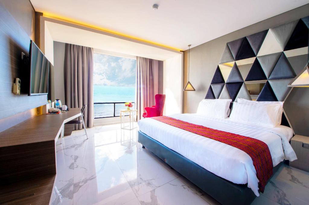 Swiss-Belcourt Kupang photo 2