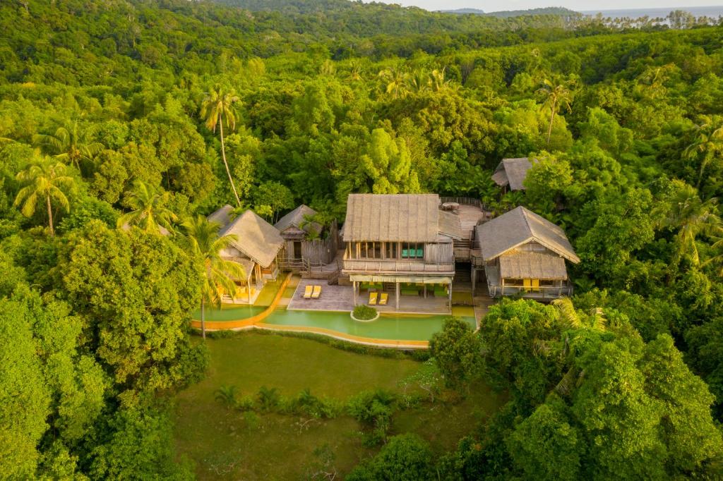 Апартаменты (Вилла Reserve с 4 спальнями и бассейном, вид на залив), Soneva Kiri