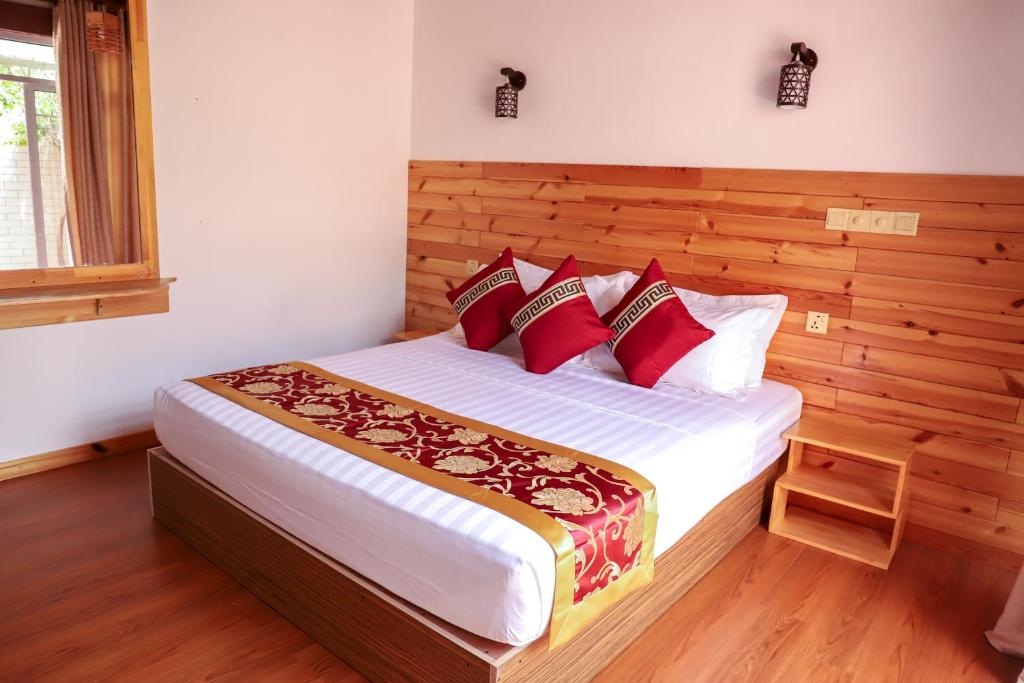 New Breeze Thoddoo Inn photo 3