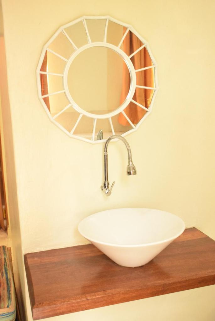 Stylish 2BR with Wi-Fi and secure parking photo 4