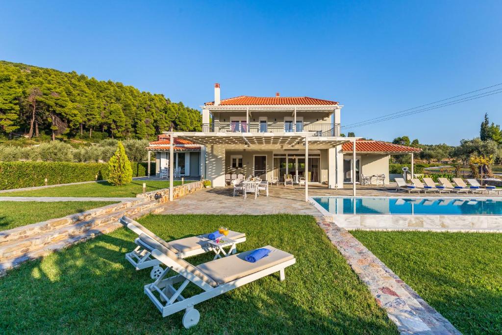 Villa Aelia by Kardous