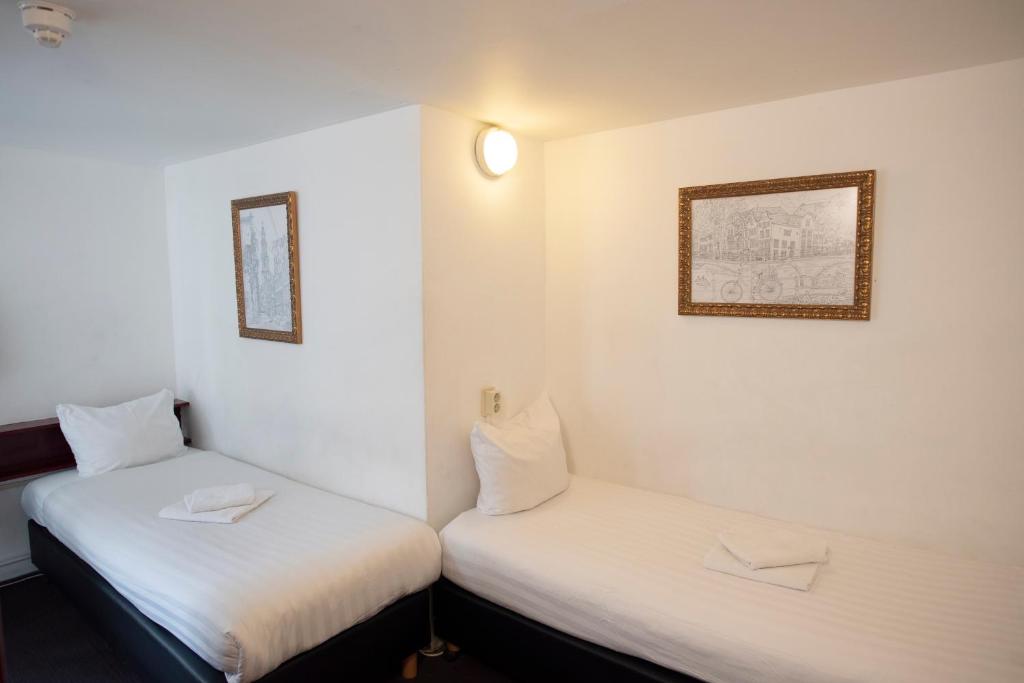 Трехместный (Трехместный номер с общей ванной комнатой), Hotel Internationaal