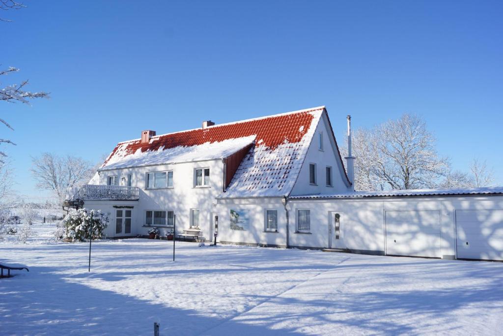 Ferienwohnung-Kastanienblick photo 2