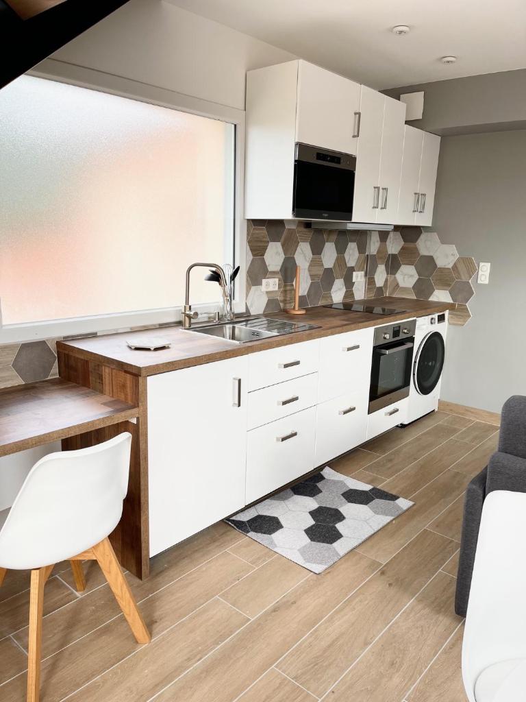 La Parenthèse Balnéo T2 Cosy de 40m² avec terrasse photo 2