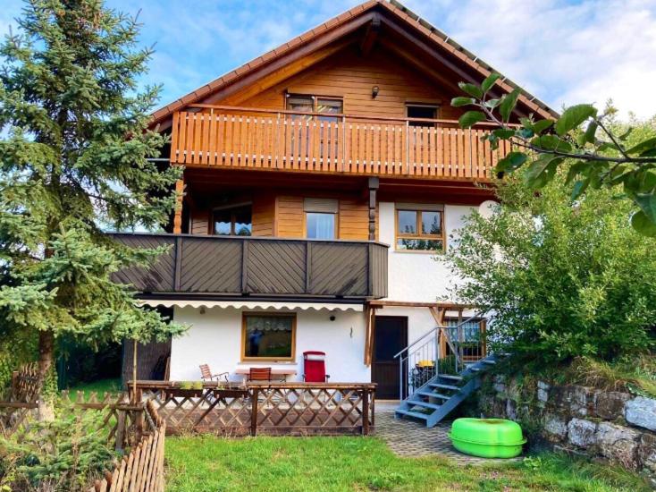 Ferienwohnung (idyllische Lage + 1800m² Garten) photo 2
