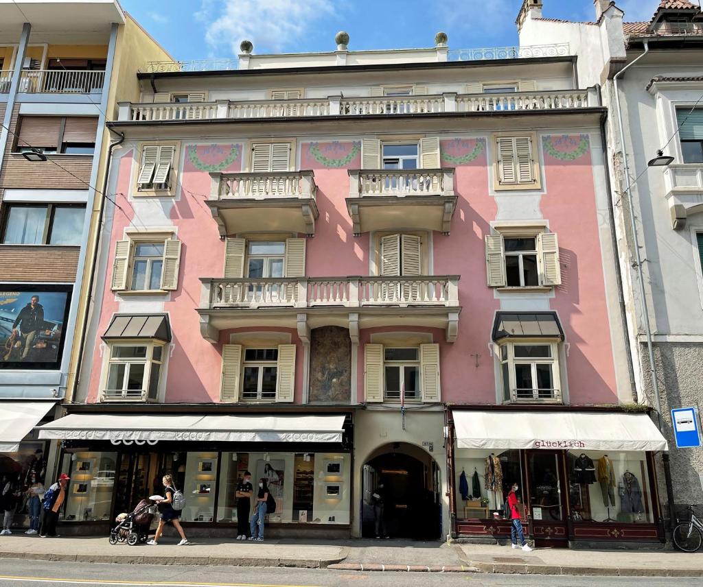 Rosa Apartment with parking historic city center photo 3