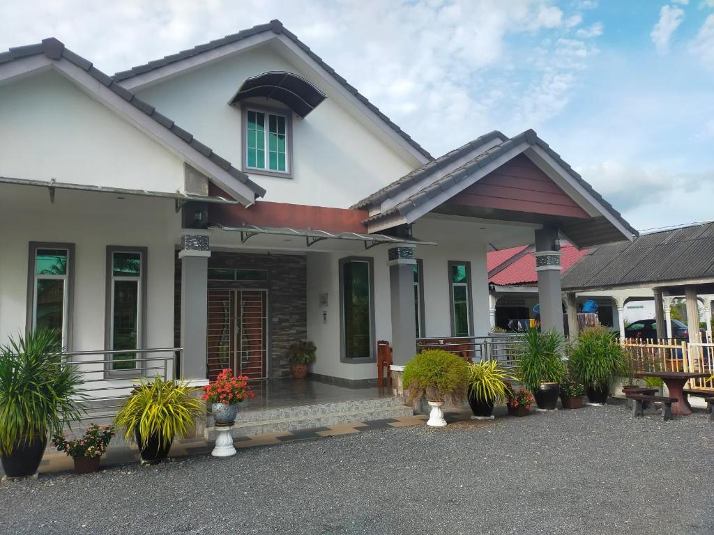 OYO Home 90388 Homestay Masha photo 3