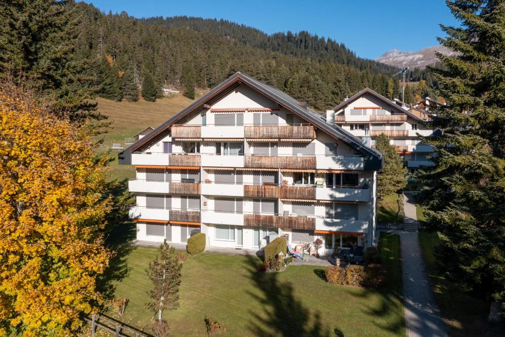 LAAX Homes - Val Signina 4-3 photo 1