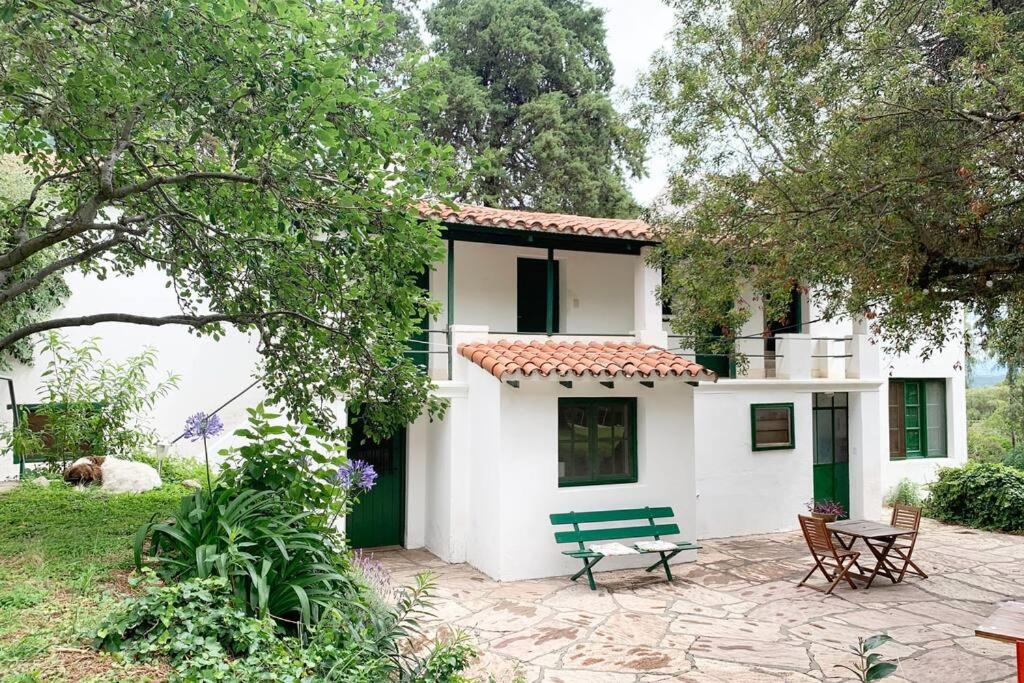 Private guesthouse & pool photo 3