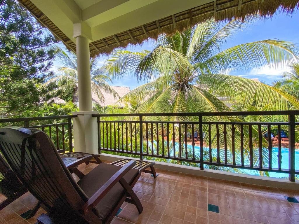 Bamboo Village Beach Resort & Spa 