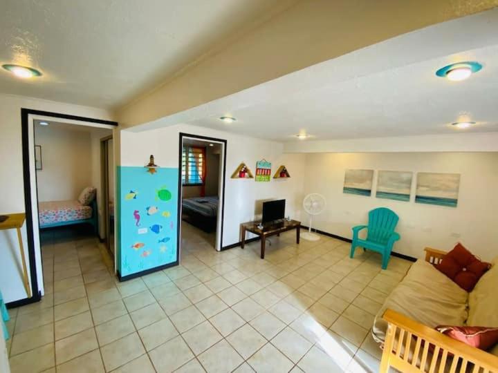 Free WIFI 1st Floor Apartment photo 2