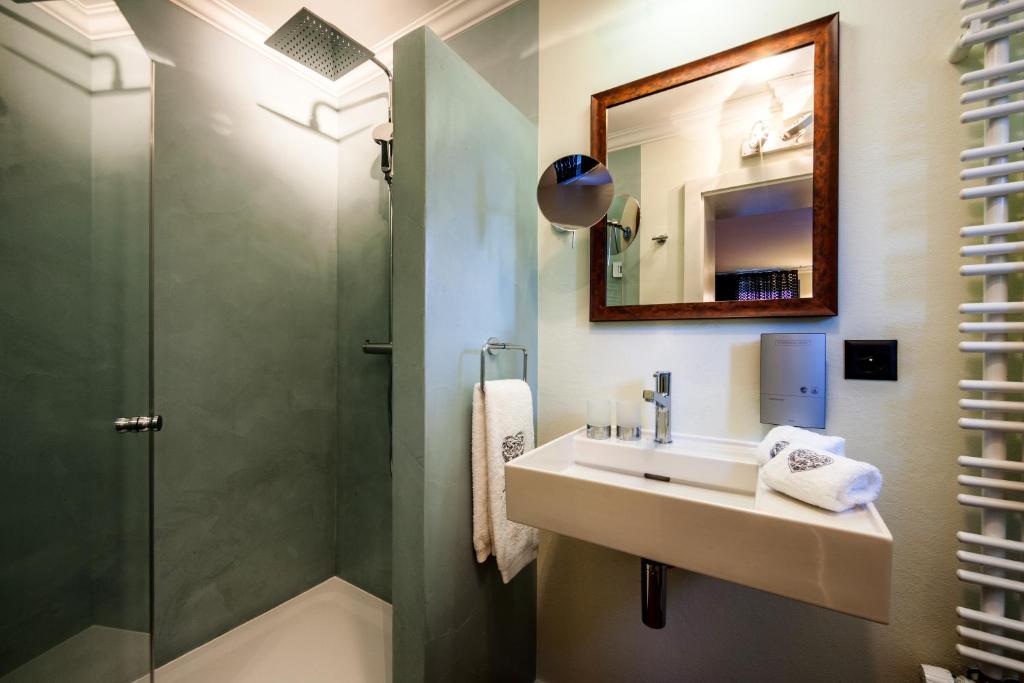 Home Hotel Arosa photo 3