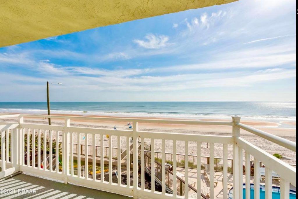 Beachfront Bliss - Suite at Symphony Beach Club photo 1