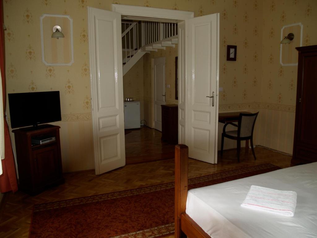 Сьюит (Люкс), Péterfia Panzió
