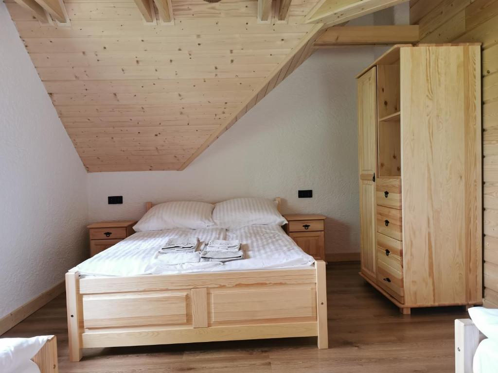 DOMEK POD CZEREMCHĄ photo 2