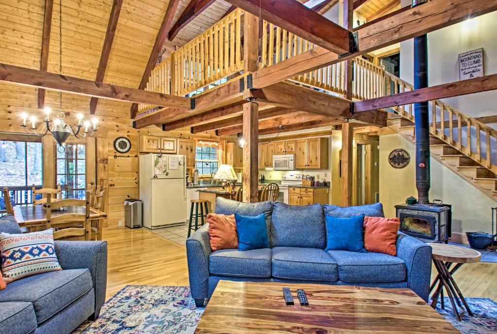 Massanutten Resort Log Cabin with Mountain Views! photo 3